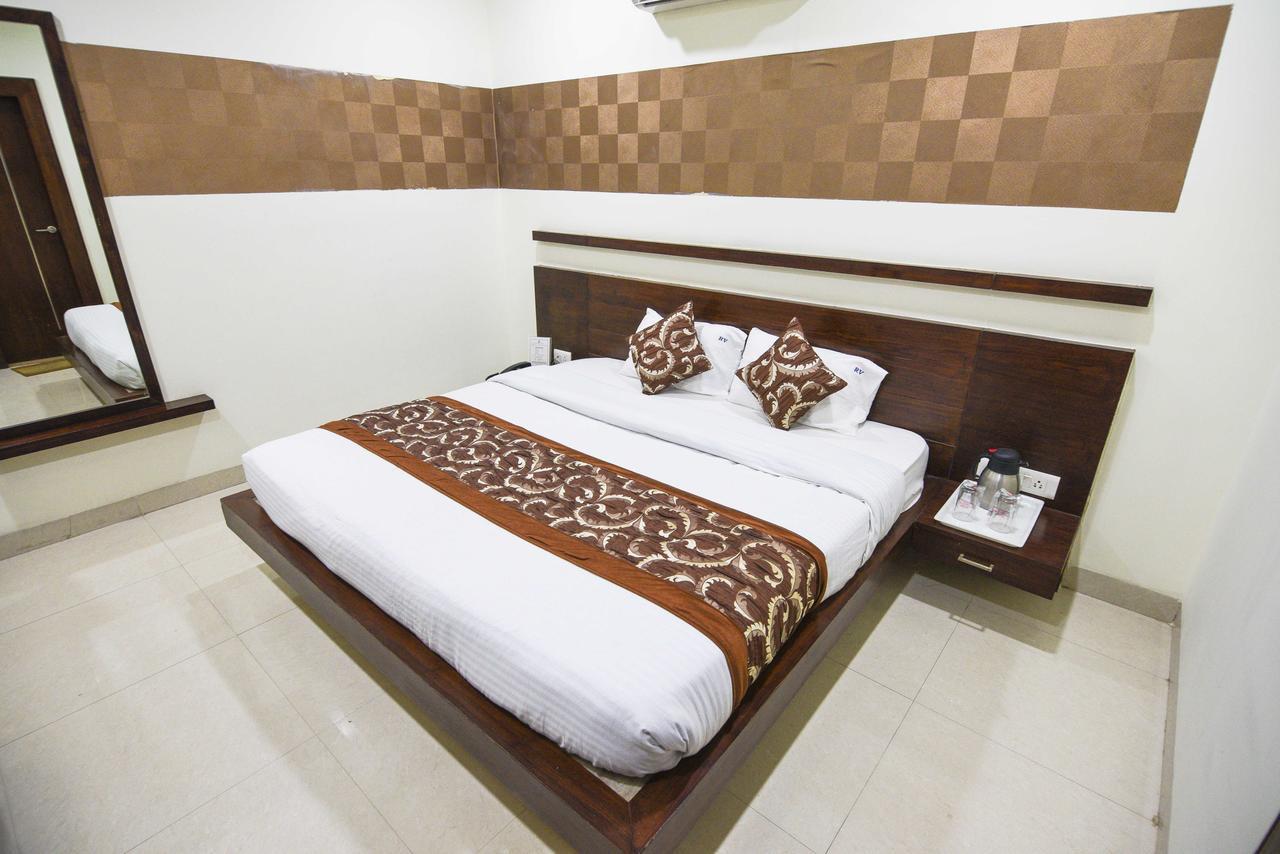 Hotel Royal Villas Bhopal Eksteriør billede
