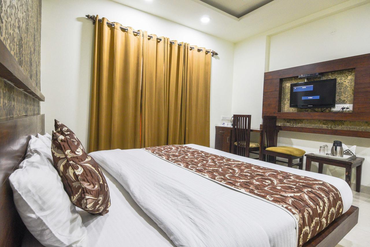 Hotel Royal Villas Bhopal Eksteriør billede