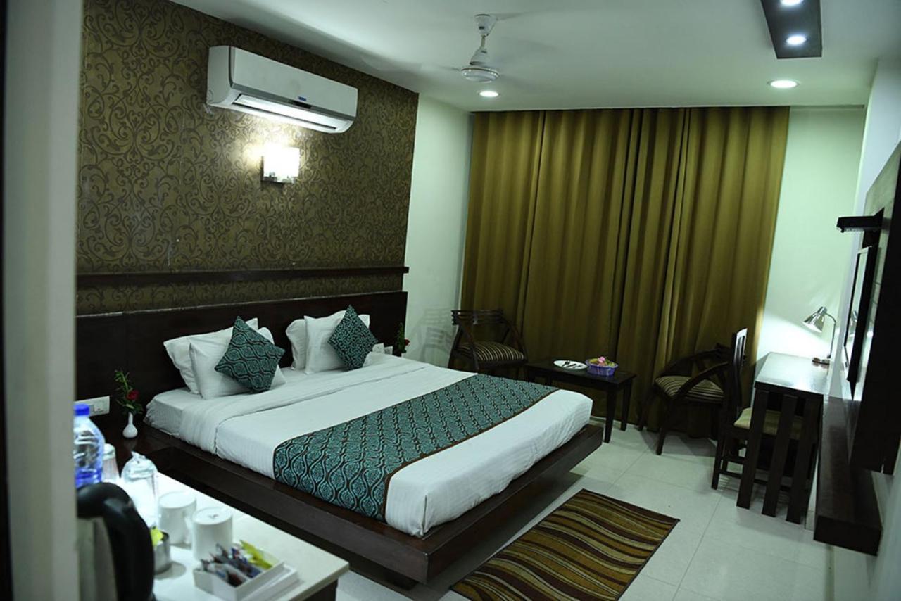 Hotel Royal Villas Bhopal Eksteriør billede